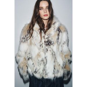 ZARA ZW Collection Faux Fur Short Coat – Size S – NWT – Black / Ecru